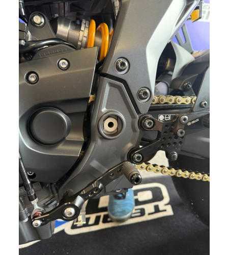 support commande reculée gauche Yamaha YZF-R7 | beb274a300