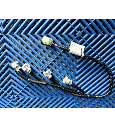 Faisceau rampe injecteurs secondaires Yamaha YZF-R1 20-25 | GYTR B3L8231870