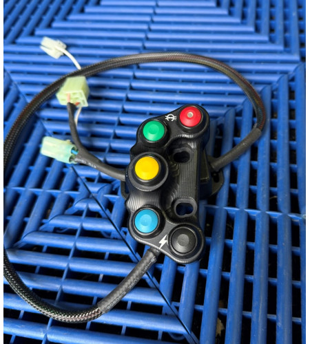 Commodo racing DROIT Yamaha R1 20- | GYTR GYTRHBSWRR11