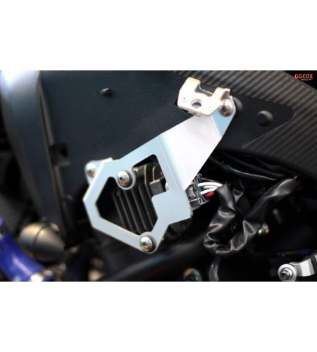 Support régulateur racing Yamaha  YZF-R1/R1M